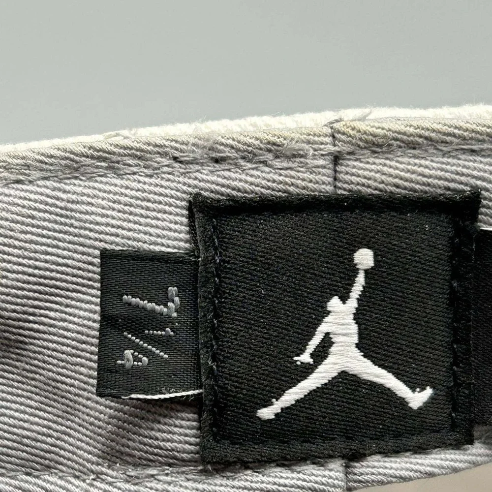 Air‎ Jordan Hat Men 7 1/4 White Black Embroidered Jumpman Fitted Cap Cotton